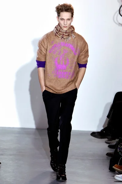 Look 24